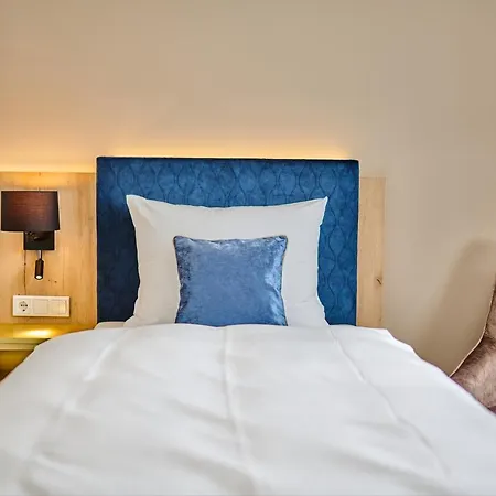 Hotel Zur Post 4*
