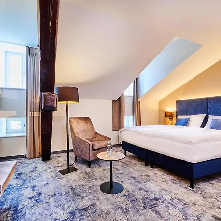 Zur Post Hotel 4*