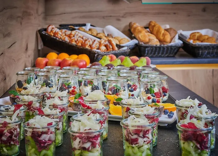 Zur Post Hotel 4*
